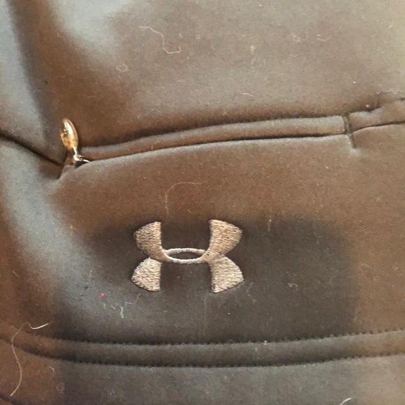 Black Under Armour fleece lined quarter zip - Picture 3 of 3